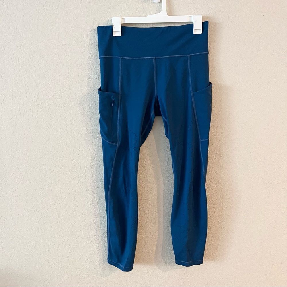 Athleta All In Reaction 7/8 Tight Running Yoga Atlantis Blue Size M 353547